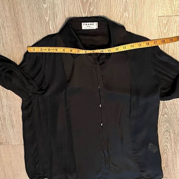 FRAME Silk Chiffon Gathered Shoulder Center Pleat Button Up cuff blouse M - Picture 9 of 11